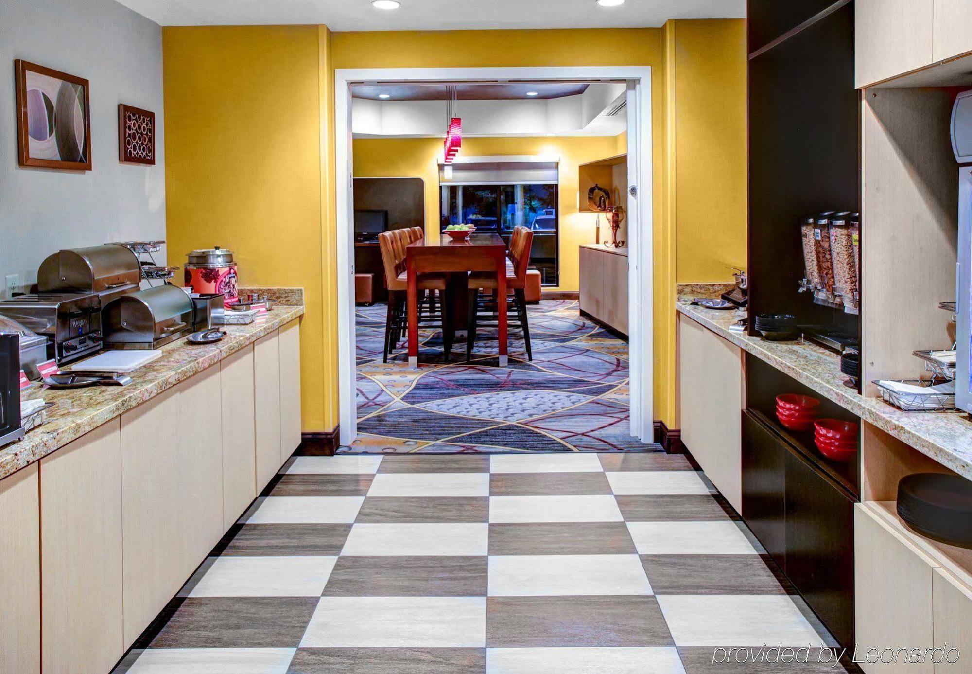 Towneplace Suites By Marriott Bakersfield West Exteriér fotografie
